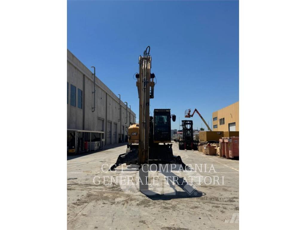 CAT MH3024 Ratasekskavaatorid