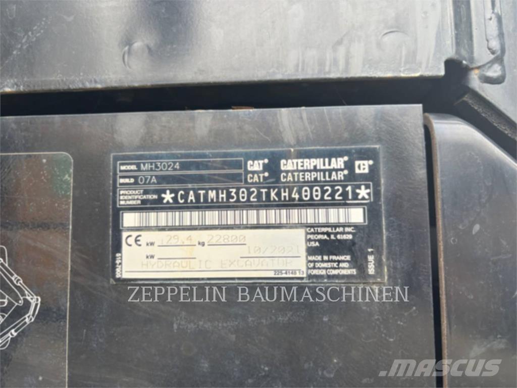 CAT MH3024-07A Lammutusekskavaatorid