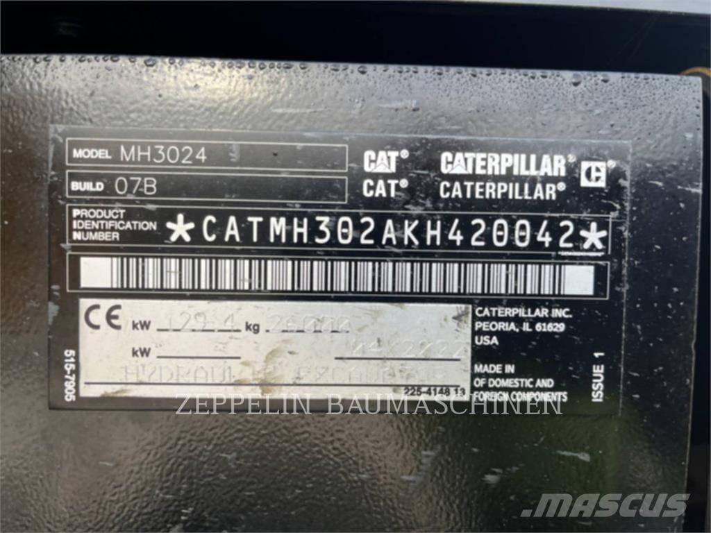 CAT MH3024-07A Lammutusekskavaatorid