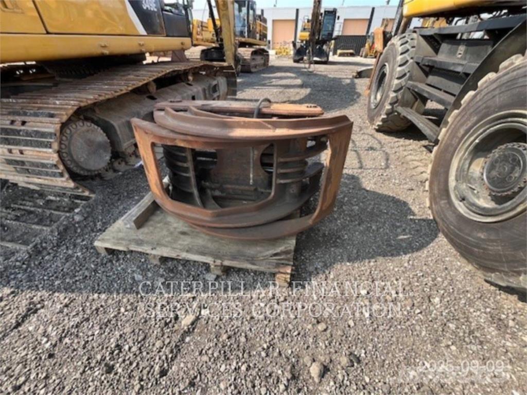 CAT MH3040-07 Ratasekskavaatorid
