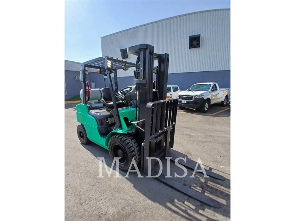 CAT MITSUBISHI FG30N-LP Kahveltõstukid - muud