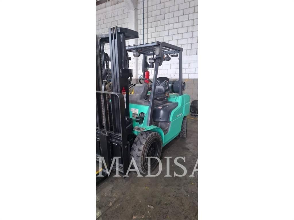 CAT MITSUBISHI FG30N-LP Kahveltõstukid - muud
