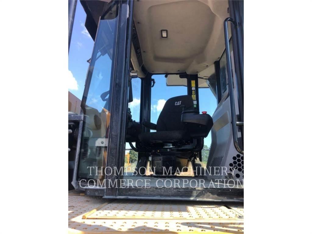 CAT RM400 Asfaldi taaskasutuse masinad