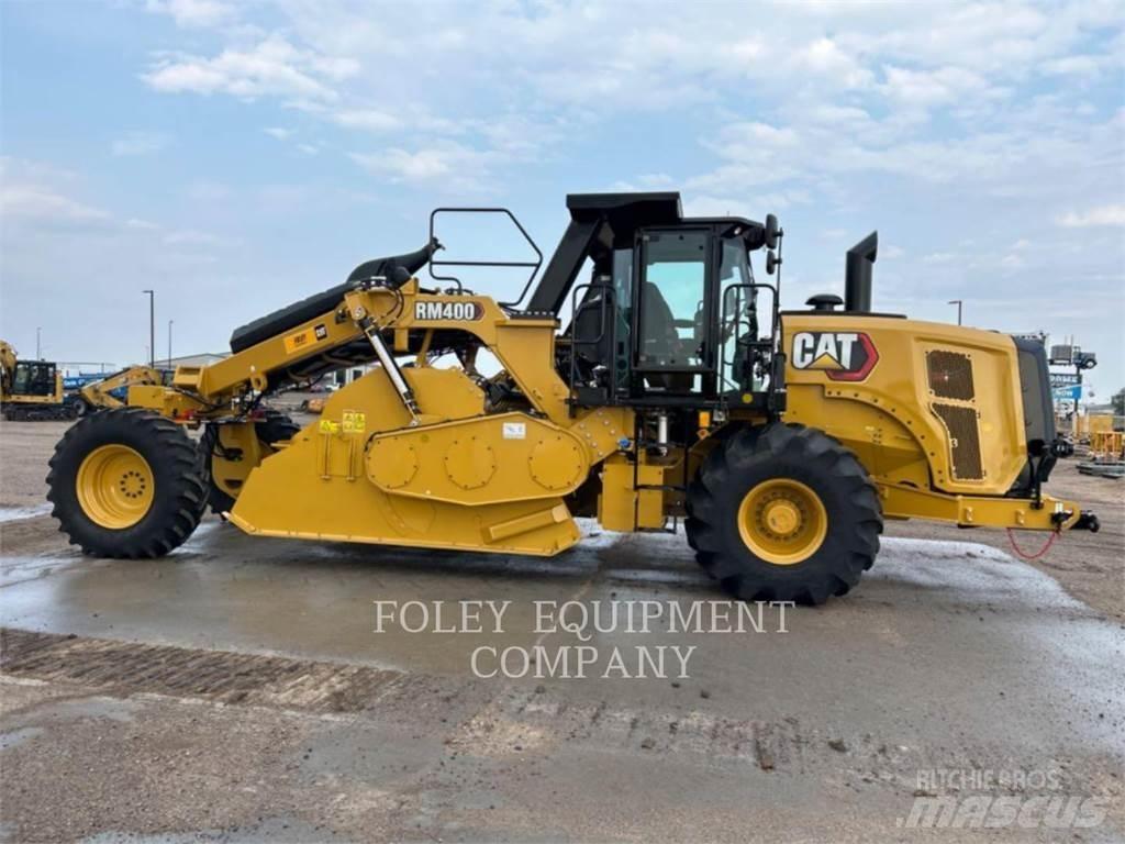 CAT RM400-01 Asfaldilaoturid