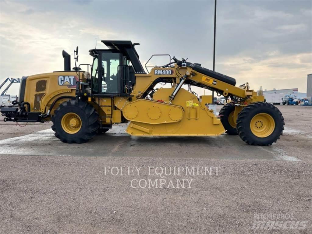 CAT RM400-01 Asfaldilaoturid