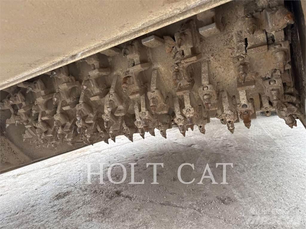 CAT RM400 CAB Asfaldi taaskasutuse masinad