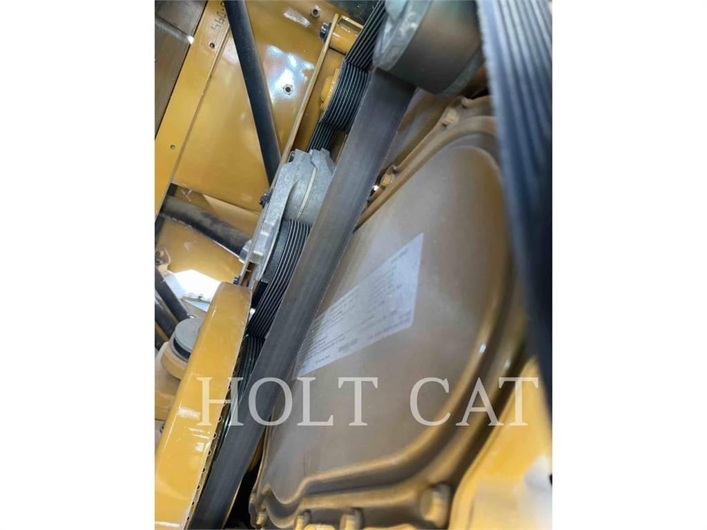 CAT RM400 CAB Asfaldi taaskasutuse masinad