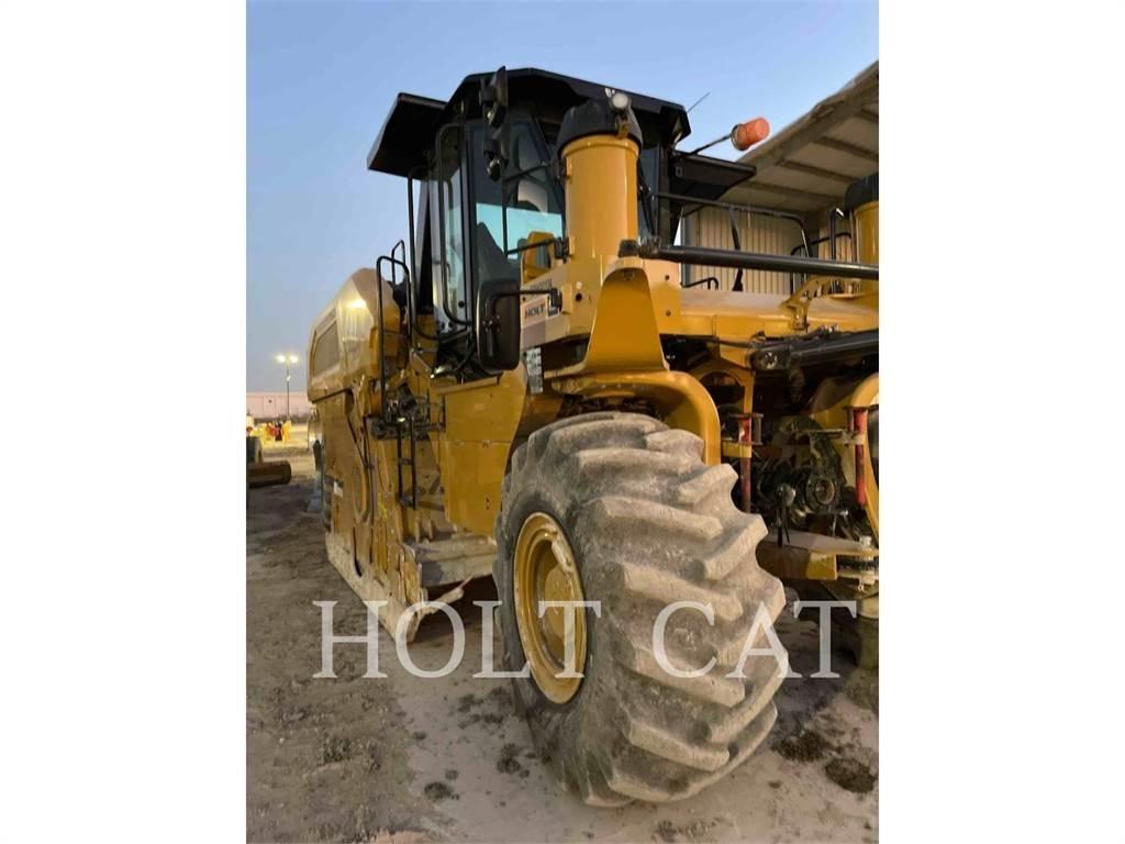 CAT RM800 Asfaldi taaskasutuse masinad