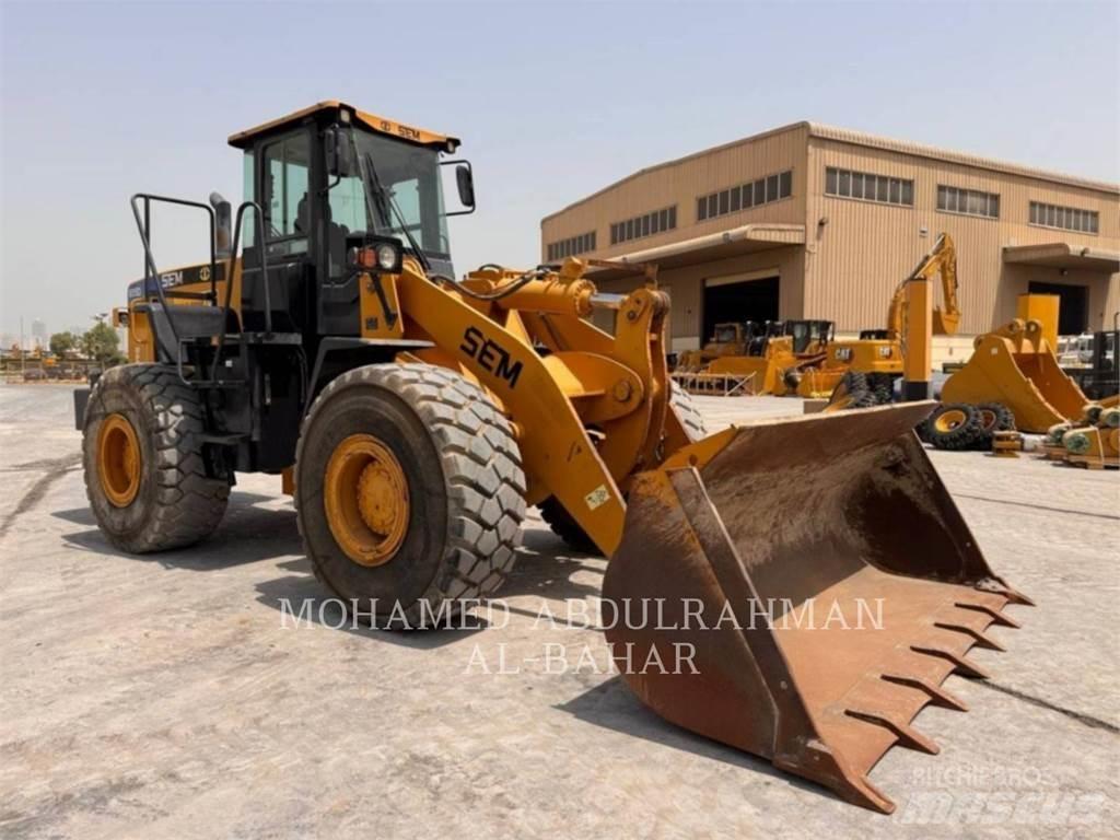 CAT SEM655D Rataslaadurid