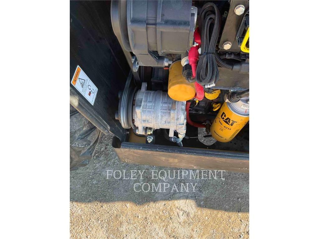 CAT TH255CC Teleskooplaadurid