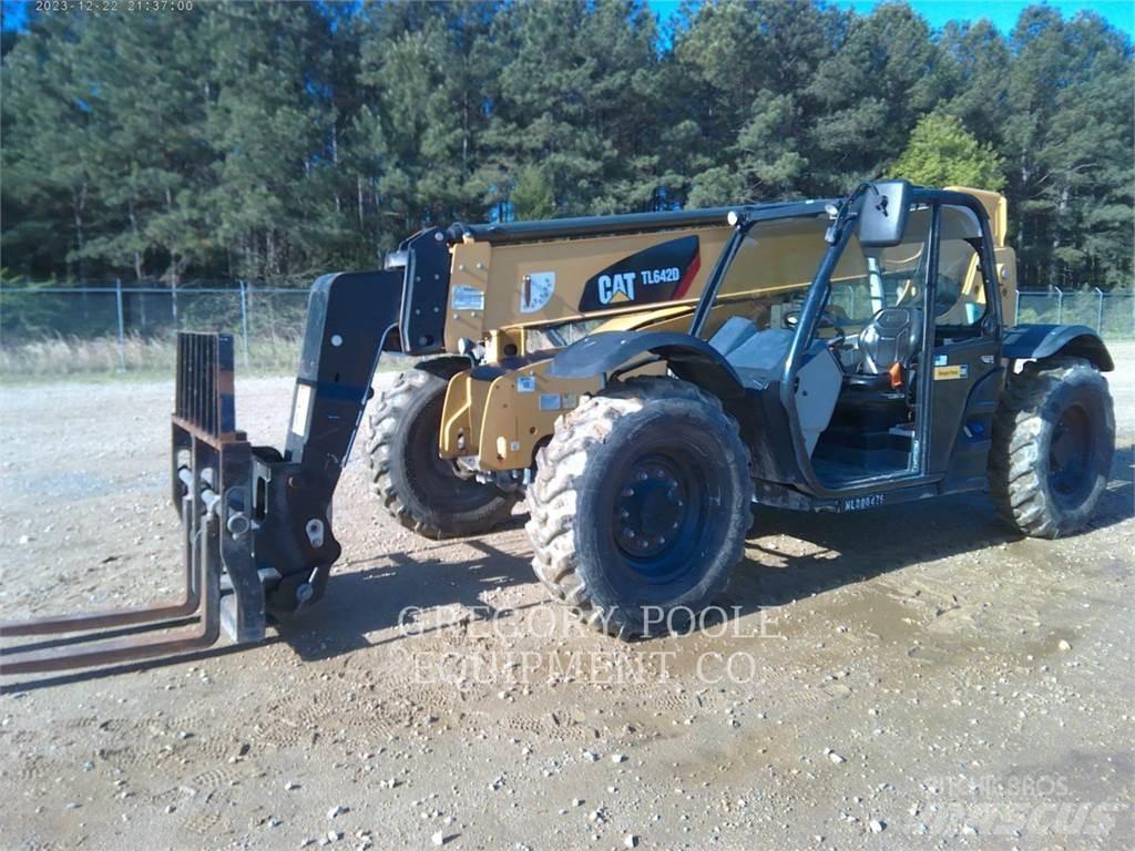 CAT TL642D Teleskooplaadurid
