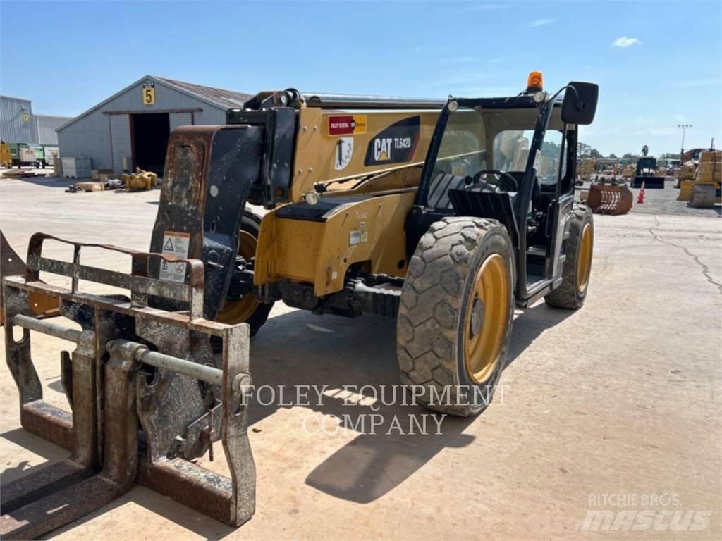CAT TL642DO Teleskooplaadurid