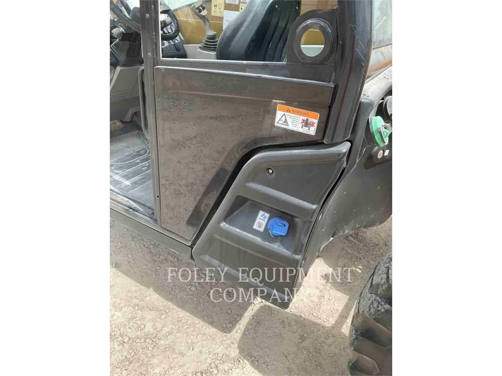 CAT TL642DO Teleskooplaadurid