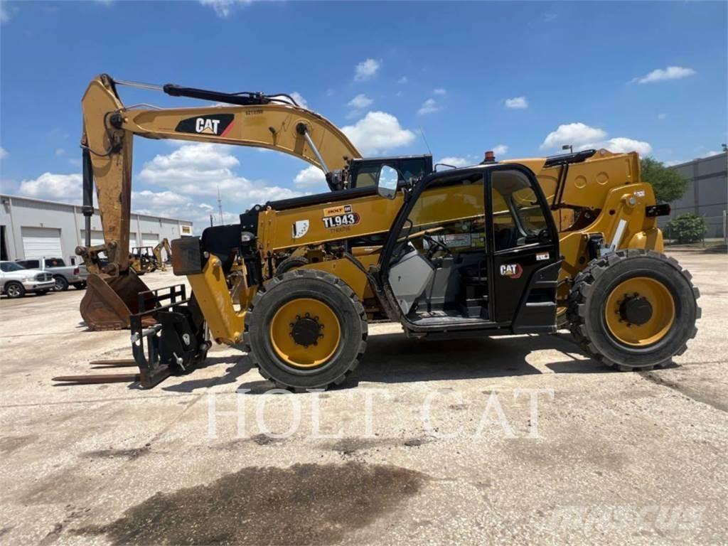 CAT TL943 Rataslaadurid