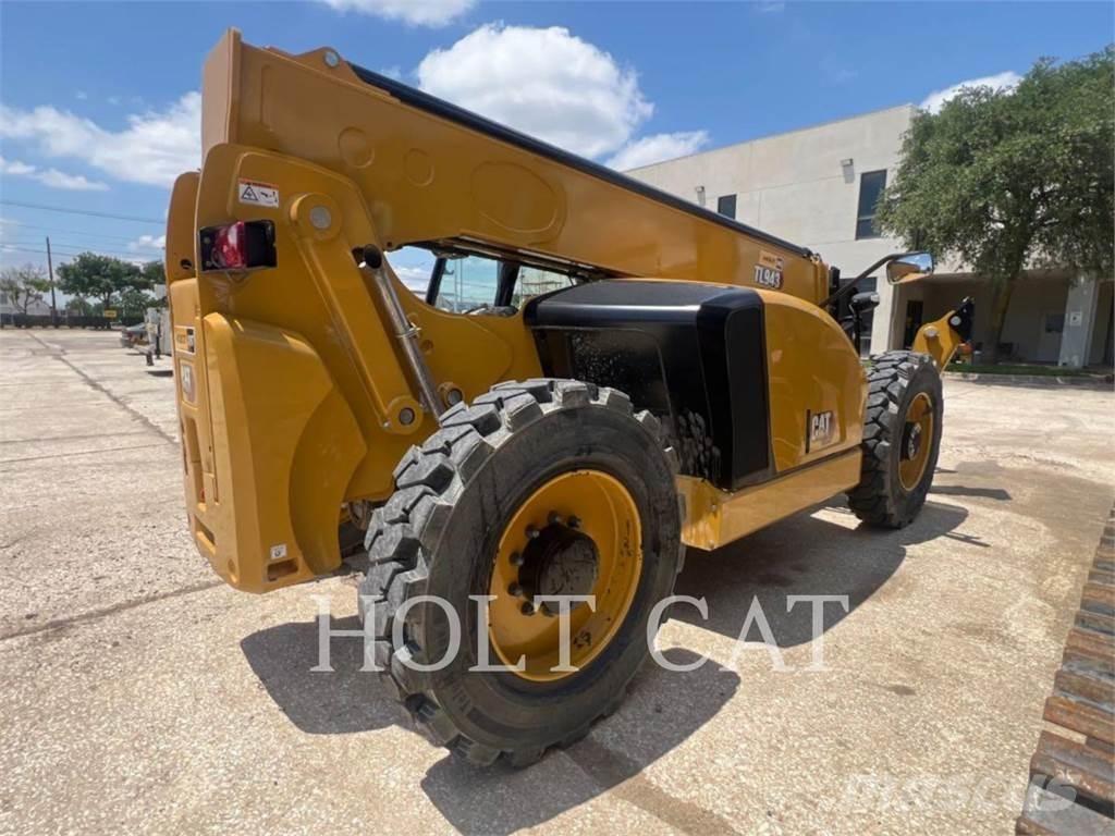 CAT TL943 Rataslaadurid