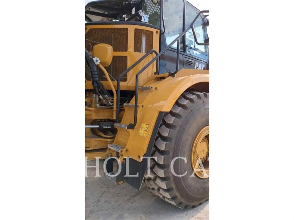 CAT W00 740GC Tsisternveokid