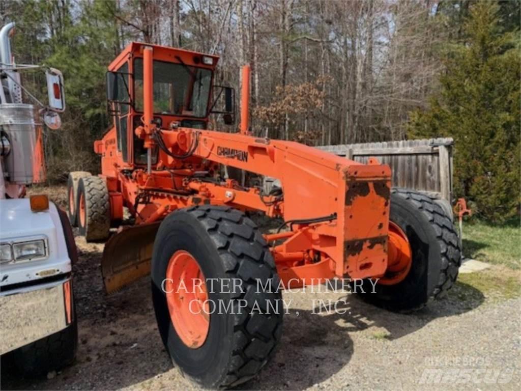 Champion 740A Greiderid