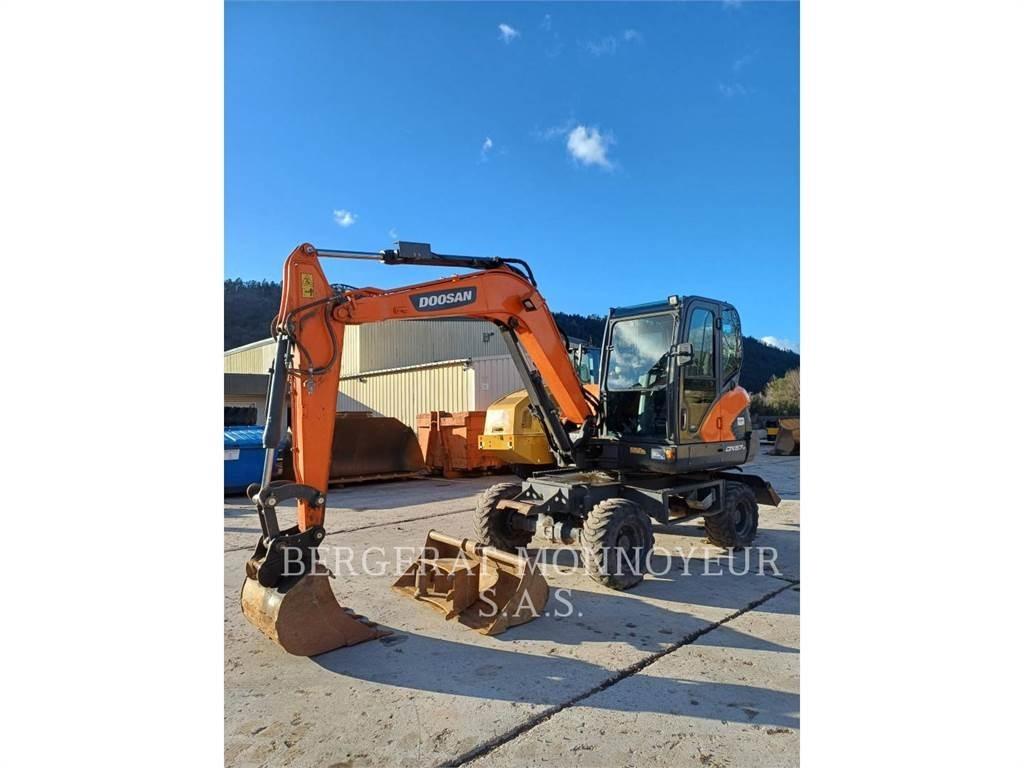 Doosan DX57W-7 Ratasekskavaatorid