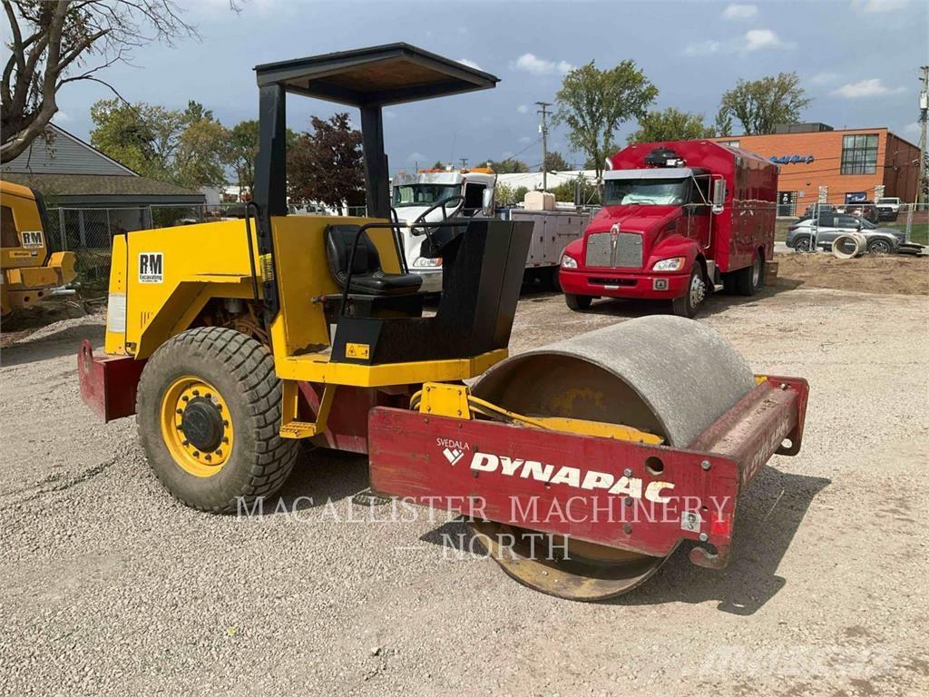 Dynapac CA151D Ühe trumliga rullid