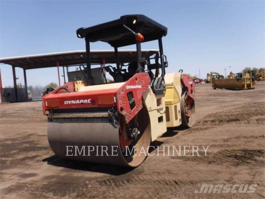 Dynapac CC424HF Tandemrullid