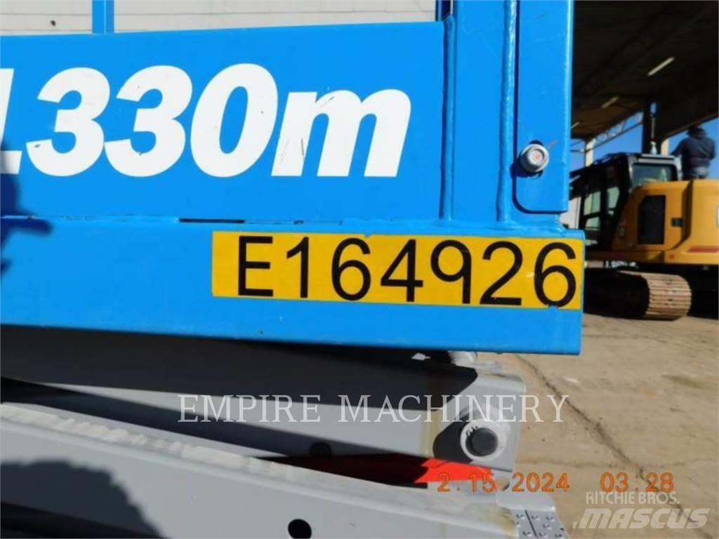Genie GS1330 Iseliikuvad poomtõstukid