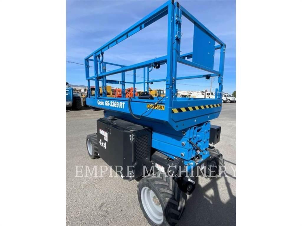 Genie GS3369 RT Iseliikuvad poomtõstukid