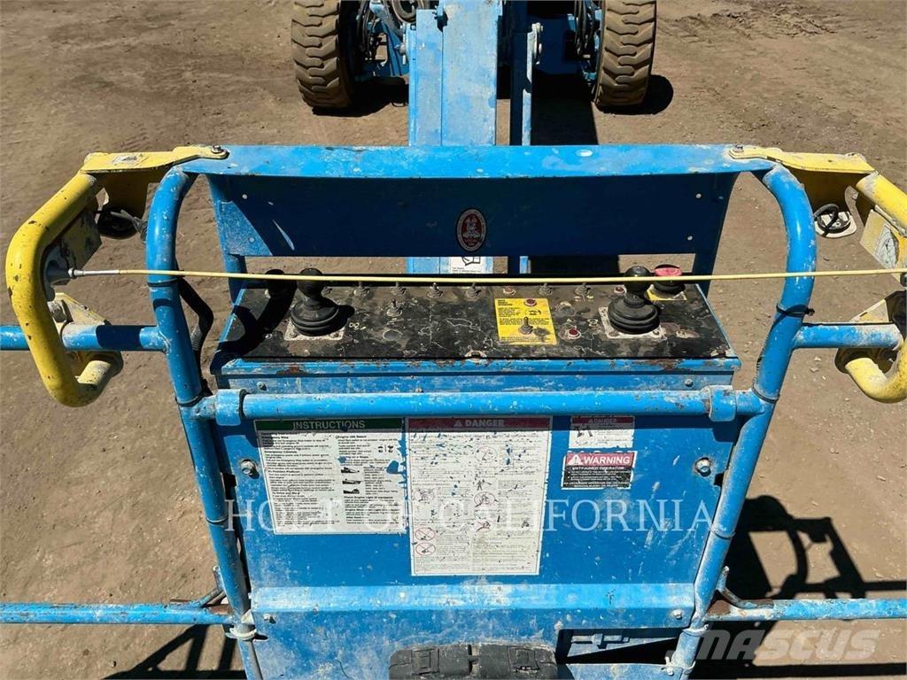 Genie S-45 Iseliikuvad poomtõstukid