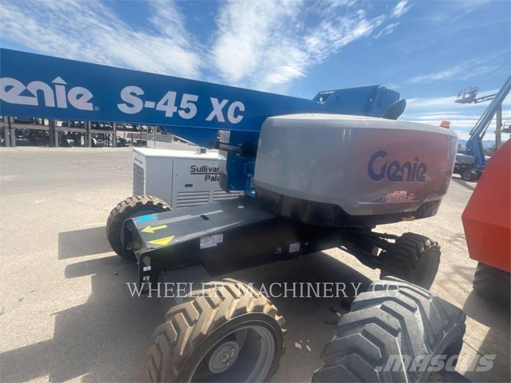 Genie S45XC SP Iseliikuvad poomtõstukid