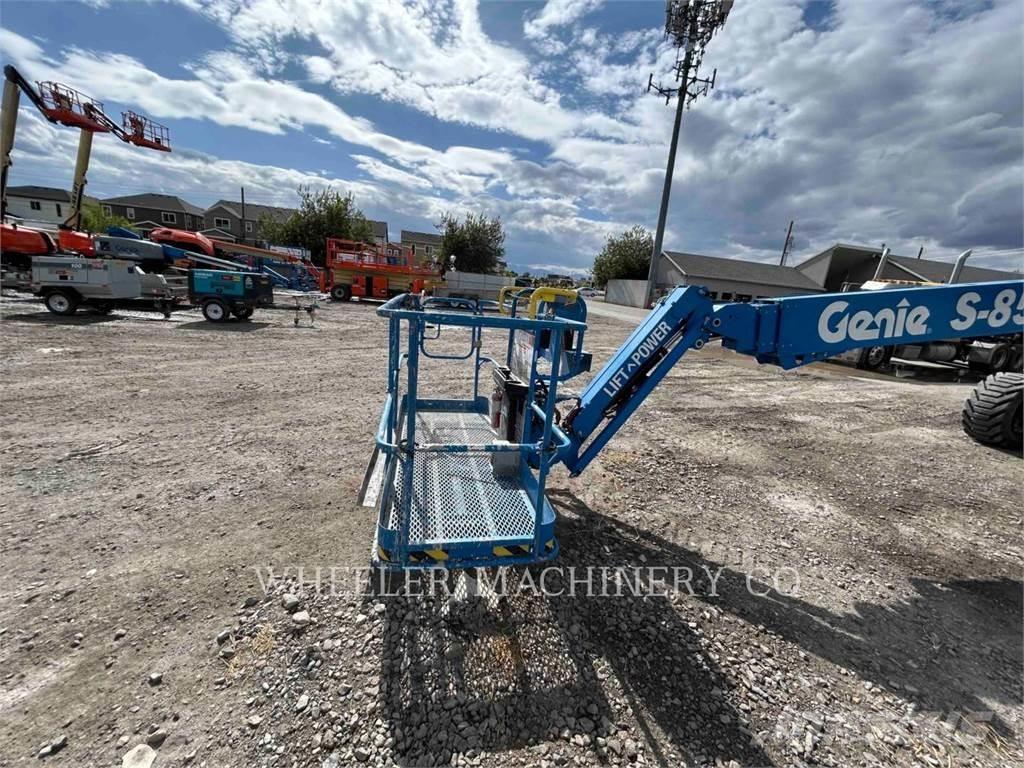 Genie S85XC SP Iseliikuvad poomtõstukid