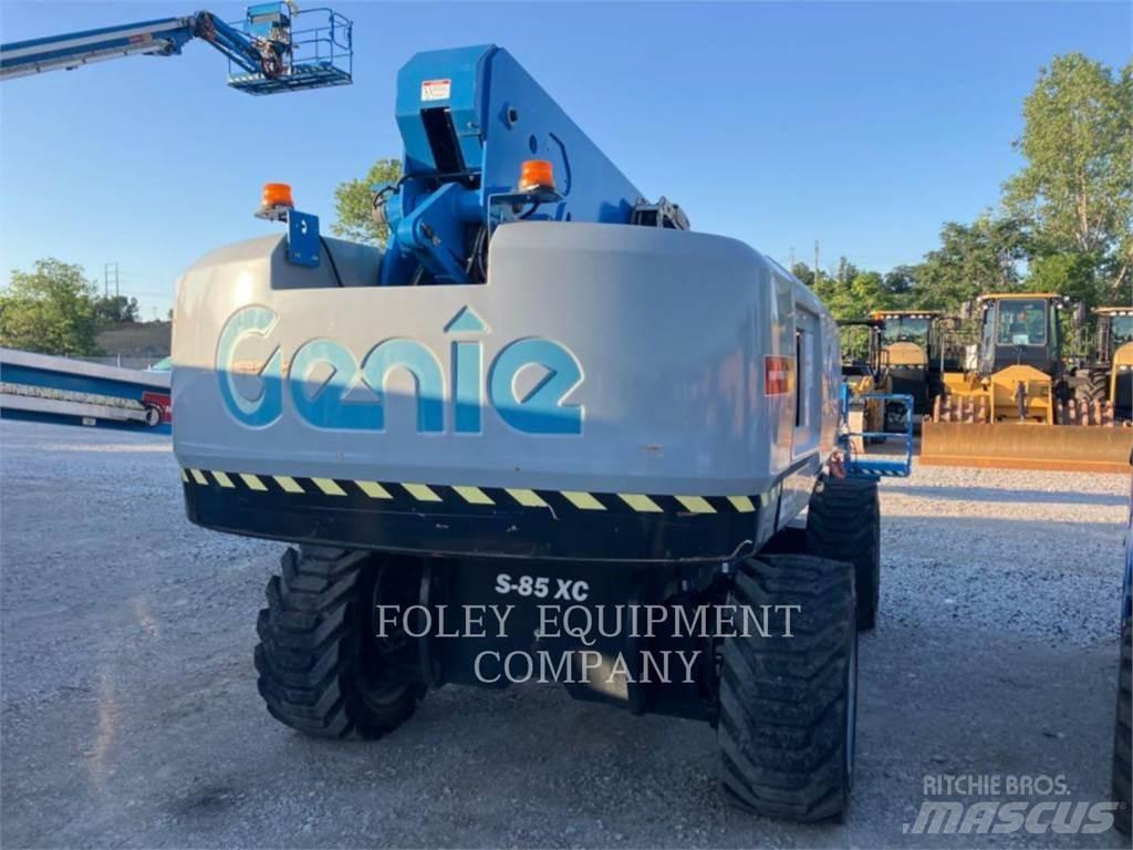 Genie S85XCD4W Iseliikuvad poomtõstukid
