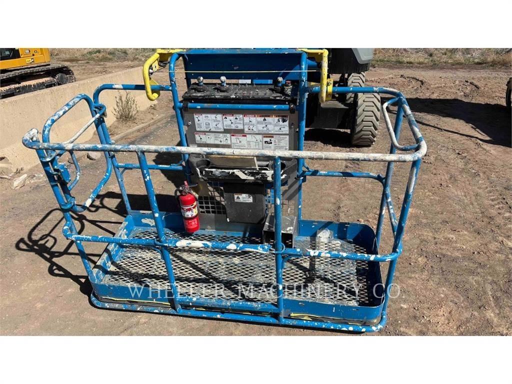 Genie Z45 XC Iseliikuvad poomtõstukid