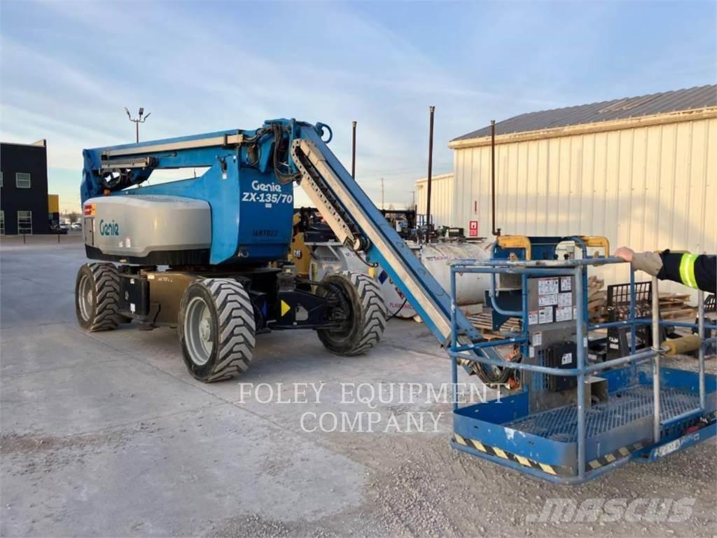 Genie ZX13570D4W Iseliikuvad poomtõstukid