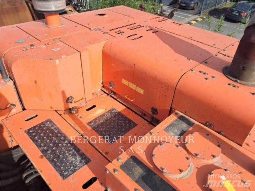 Hitachi ZX 670 45 Roomikekskavaatorid