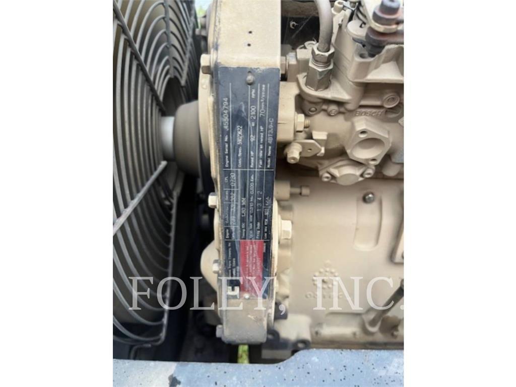 Ingersoll Rand SD70 Ühe trumliga rullid