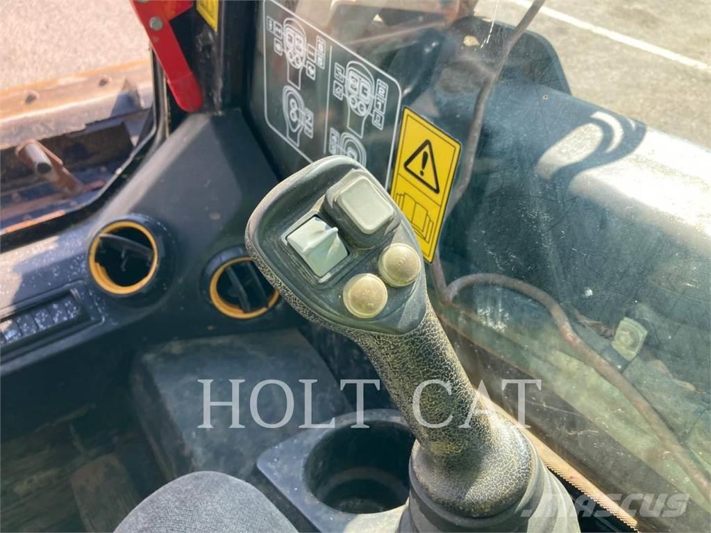 JCB 270T Roomiklaadurid