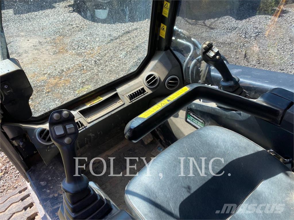 JCB 300TT4 Roomiklaadurid