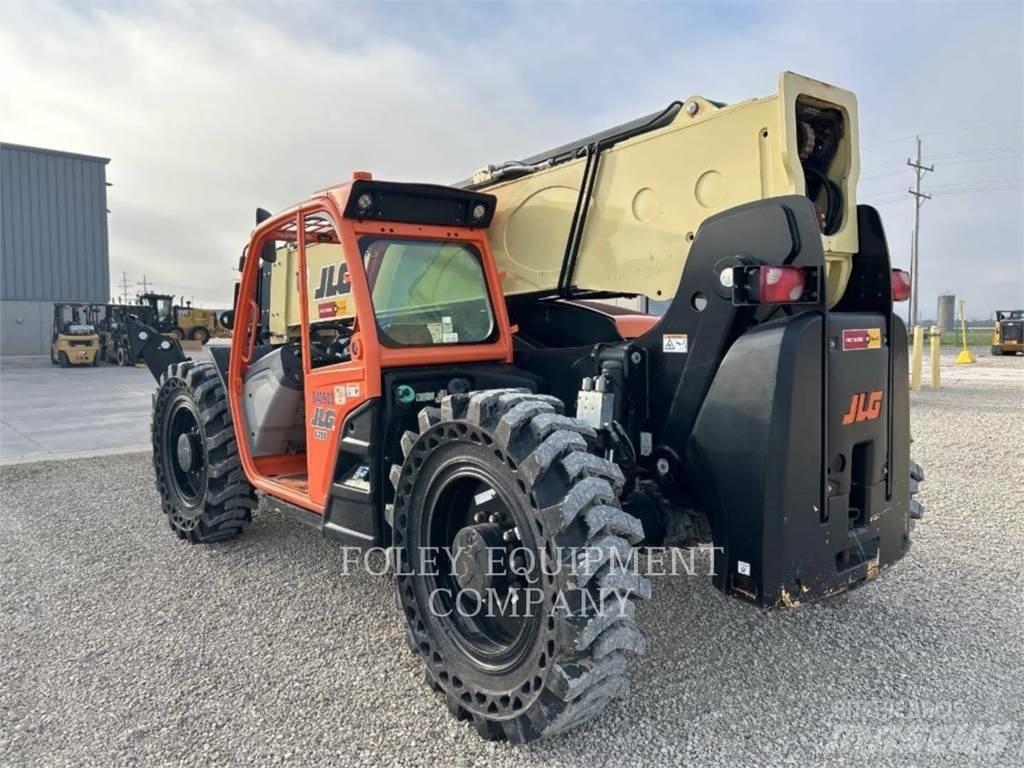 JLG 1255O Teleskooplaadurid
