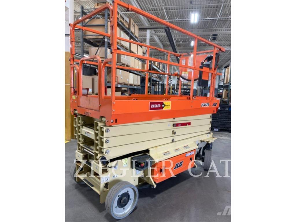 JLG 2646ES Käärtõstukid