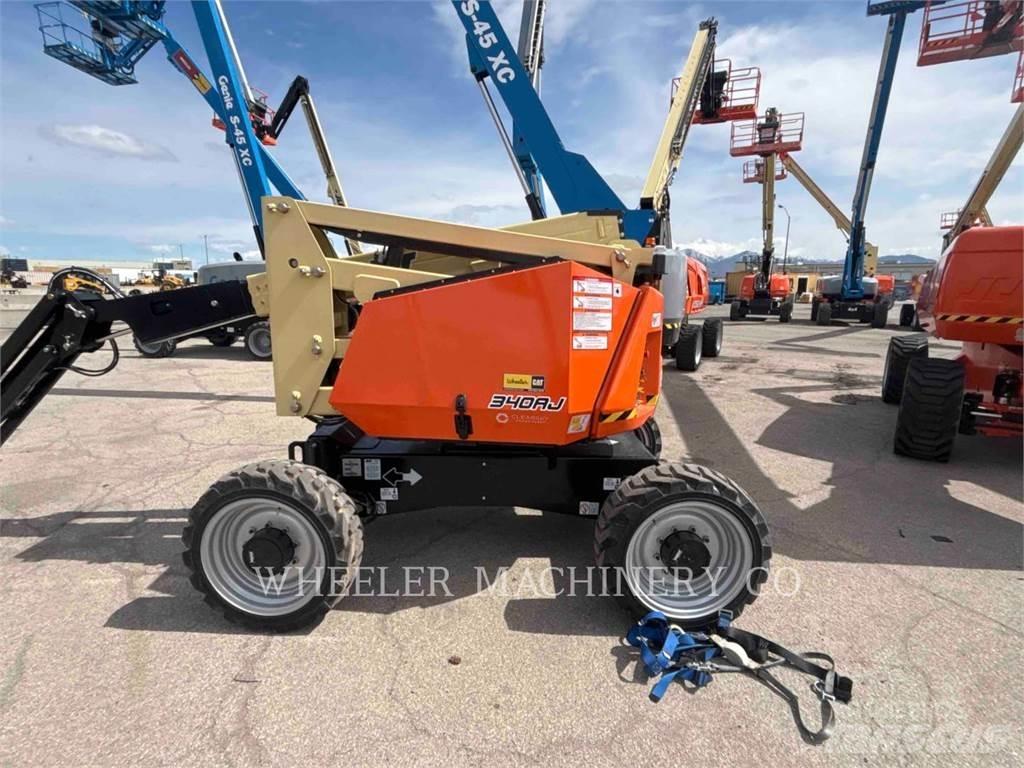 JLG 340AJ Iseliikuvad poomtõstukid