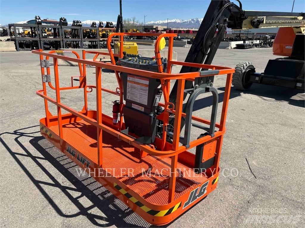 JLG 460SJ SP Iseliikuvad poomtõstukid