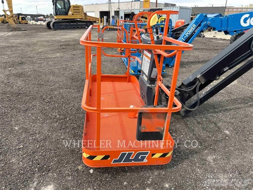 JLG 460SJ SP Iseliikuvad poomtõstukid