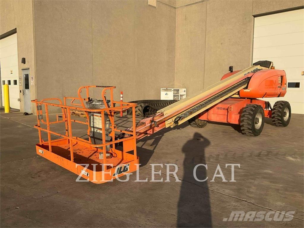 JLG 600S Iseliikuvad poomtõstukid