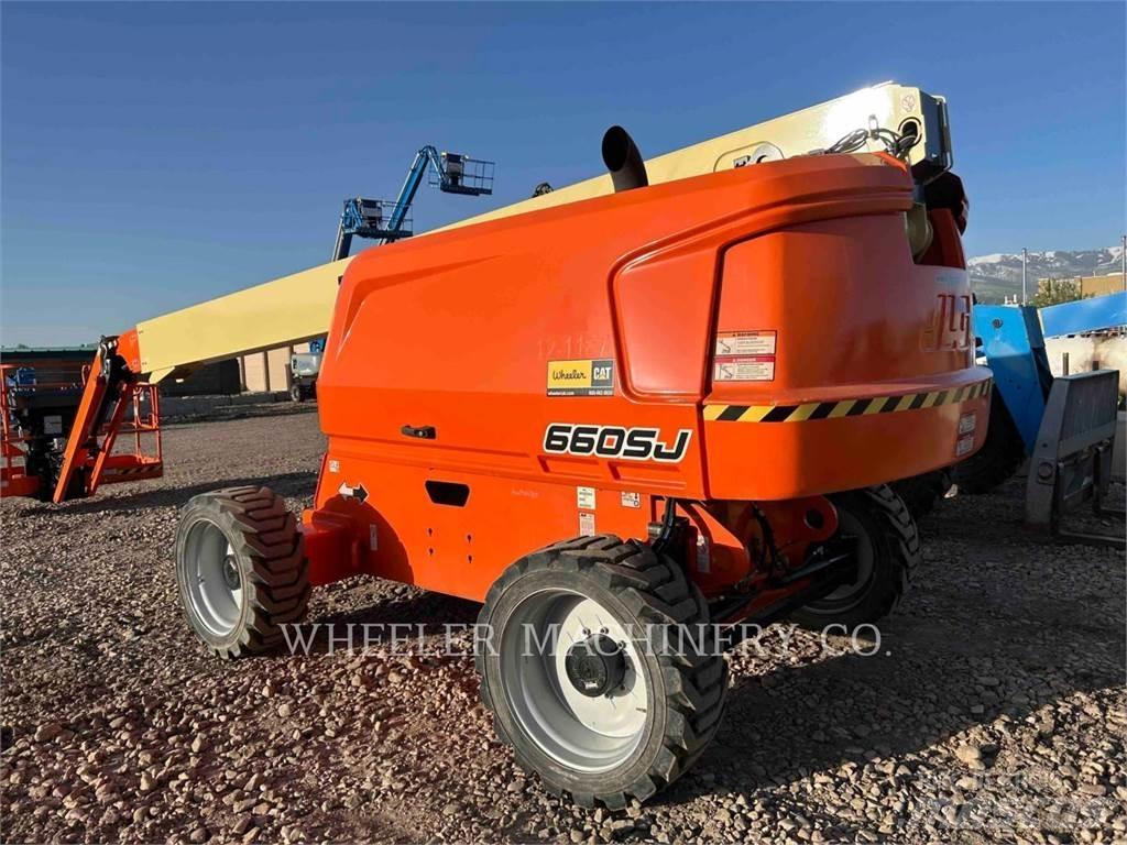 JLG 660SJ Iseliikuvad poomtõstukid