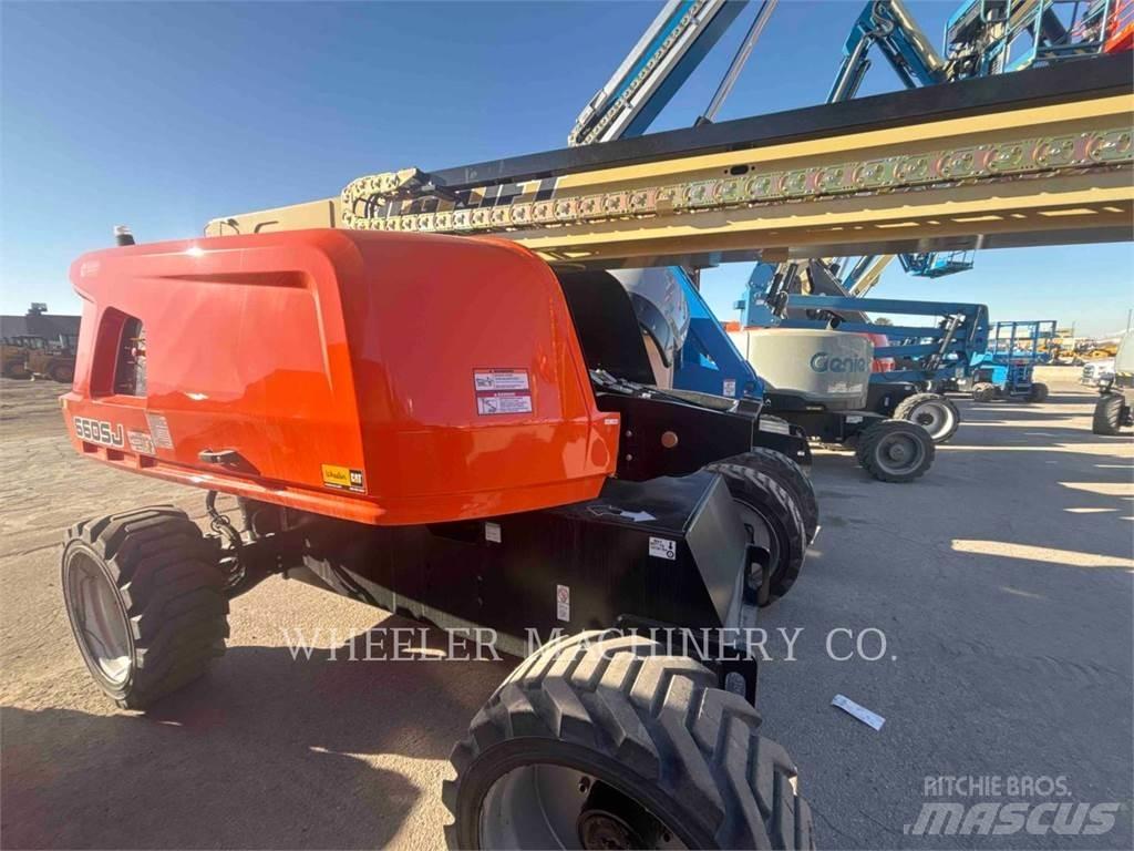 JLG 660SJ Iseliikuvad poomtõstukid