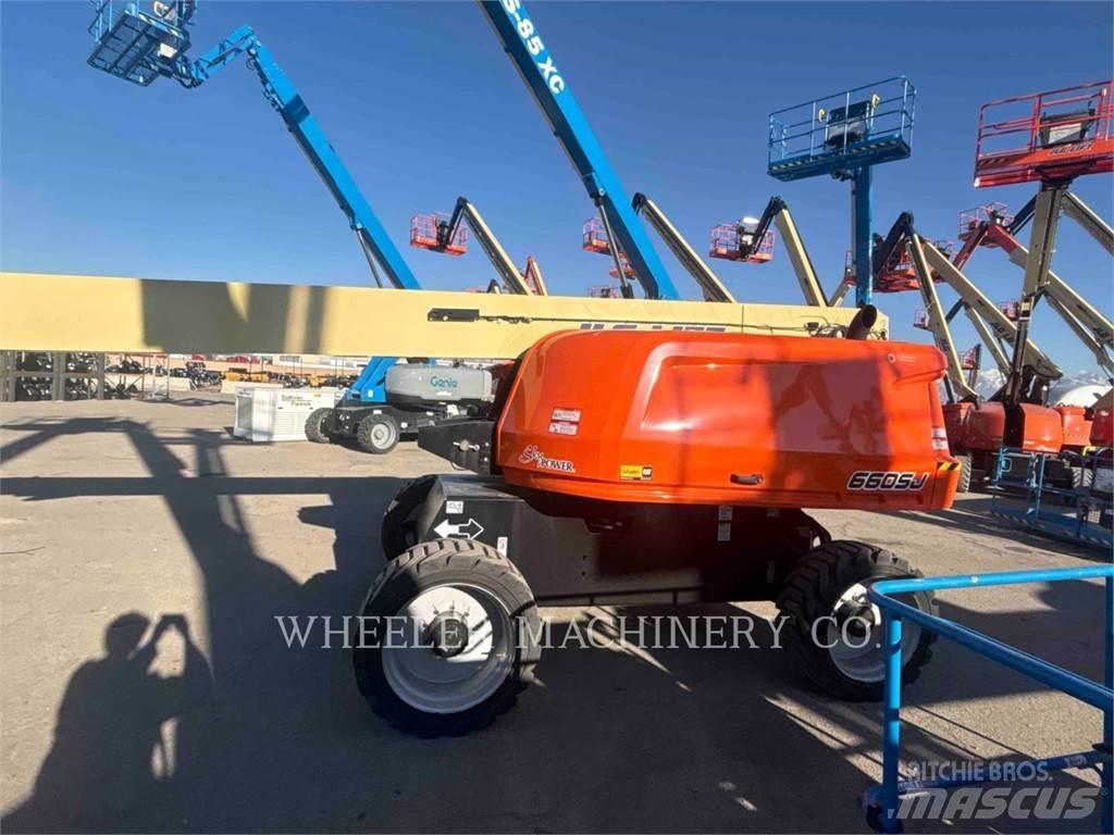JLG 660SJ Iseliikuvad poomtõstukid