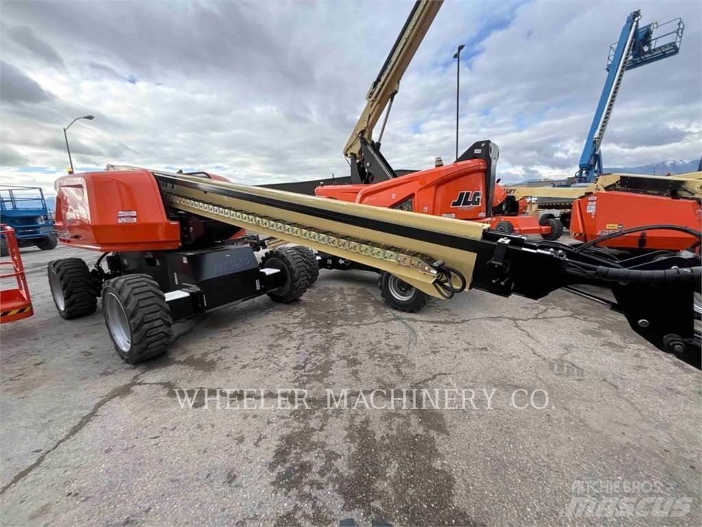 JLG 660SJ Iseliikuvad poomtõstukid