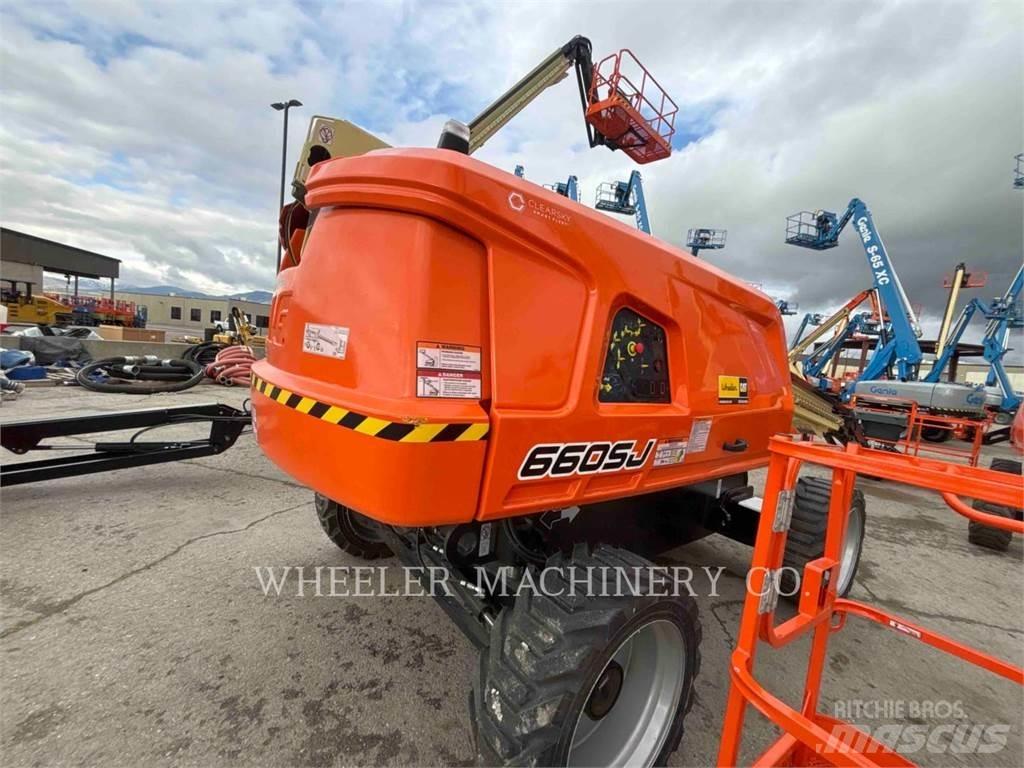 JLG 660SJ Iseliikuvad poomtõstukid