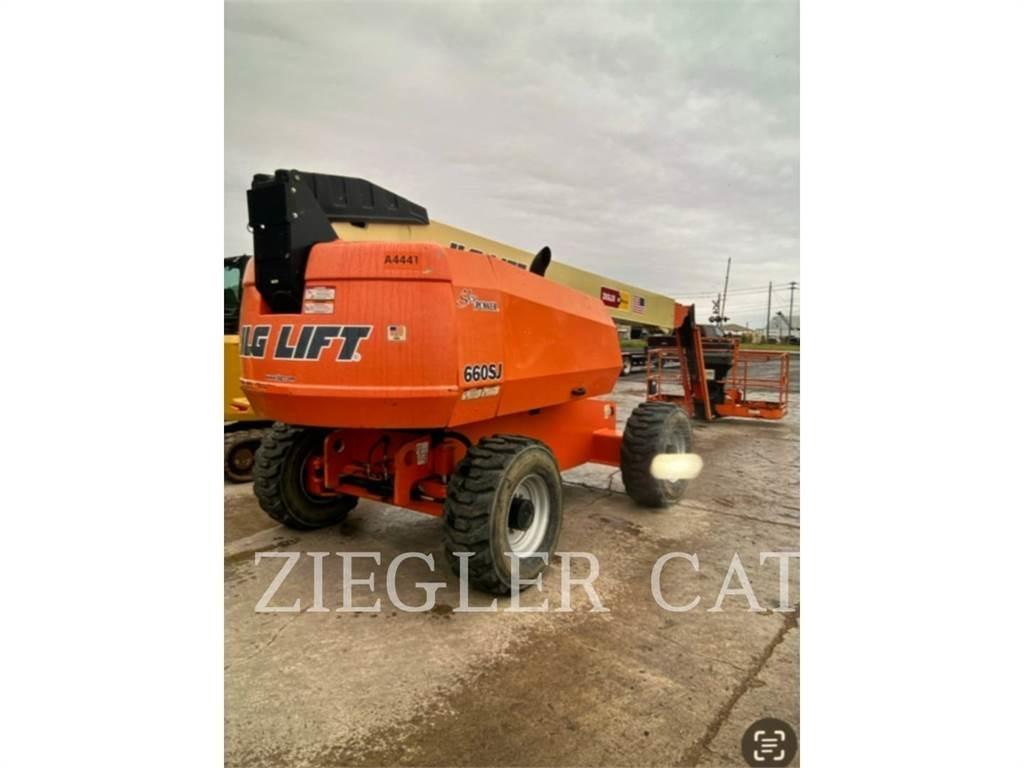 JLG 660SJ Iseliikuvad poomtõstukid