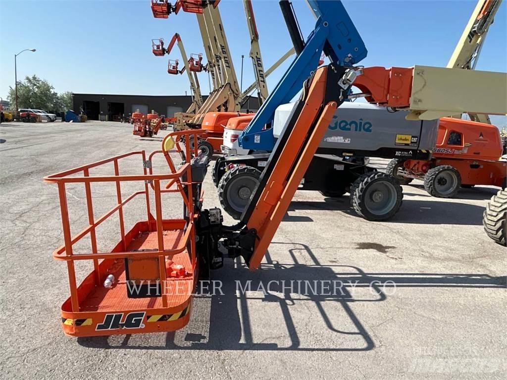 JLG 660SJ SP Iseliikuvad poomtõstukid