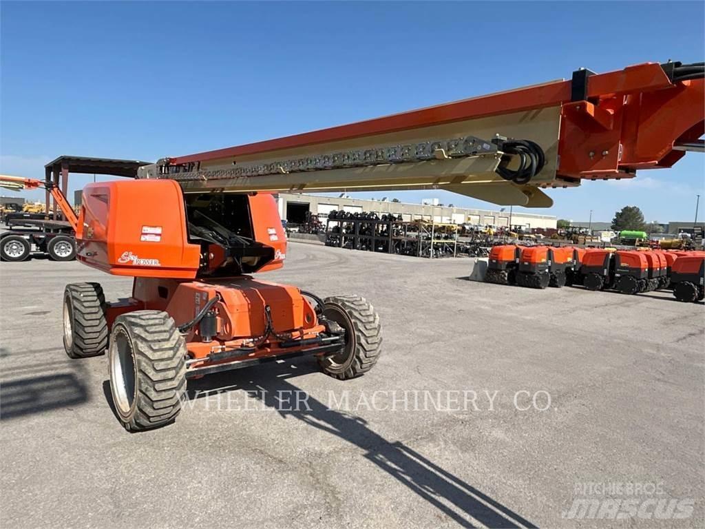 JLG 660SJ SP Iseliikuvad poomtõstukid
